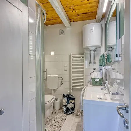 Jana With Balcony Apartman Stranici kod Lovreca