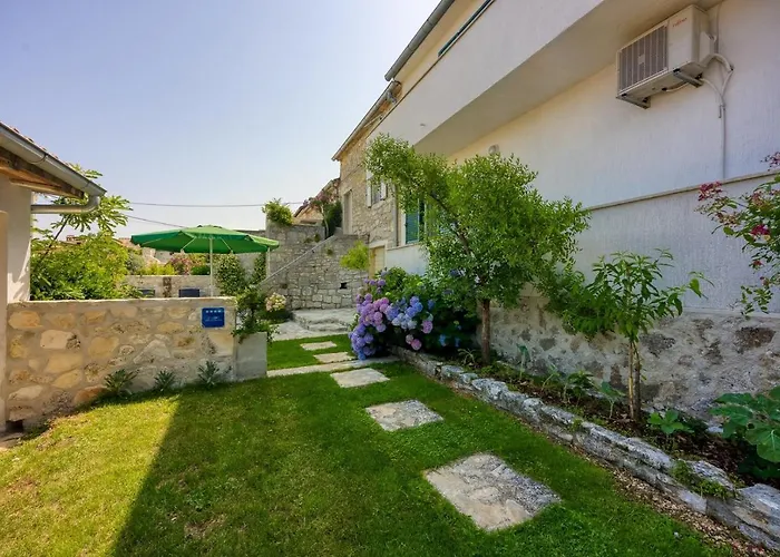 Jana With Balcony Apartment Stranici kod Lovreca