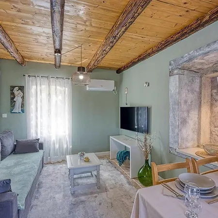 公寓 Jana With Balcony