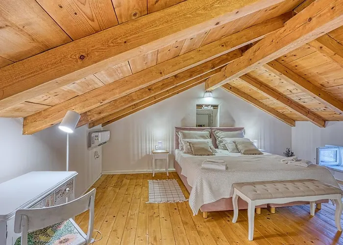 Jana With Balcony Stranici kod Lovreca